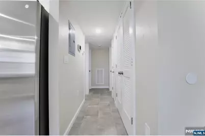 32 Garibaldi Avenue 1 #1, Newark, NJ 07114 - Photo 6