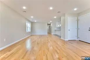 32 Garibaldi Ave 3, Newark, NJ 07114 - Photo 6