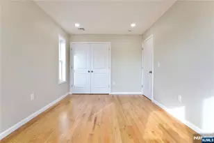 32 Garibaldi Ave 3, Newark, NJ 07114 - Photo 14