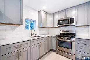 189 Washington Ave, Little Ferry, NJ 07643 - Photo 4