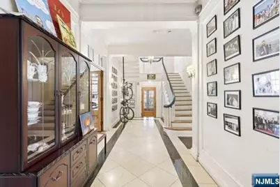 394 E Palisade Avenue, Englewood, NJ 07631 - Photo 12