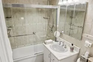 301 Beech 12E, Hackensack, NJ 07601 - Photo 18