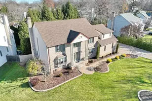 602 Mill Run, Paramus, NJ 07652 - Photo 8