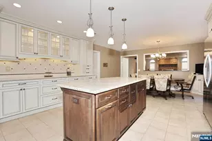 602 Mill Run, Paramus, NJ 07652 - Photo 24