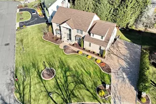 602 Mill Run, Paramus, NJ 07652 - Photo 2