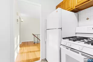 138 Clinton Pl 1B, Hackensack, NJ 07601 - Photo 4