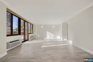 100 Carlyle 4En, Cliffside Park, NJ 07010 - Photo 2
