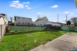 64 Gilbert Ave, Elmwood Park, NJ 07407 - Photo 24