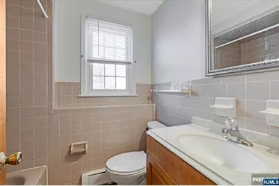 64 Gilbert Avenue, Elmwood Park, NJ 07407 - Photo 16