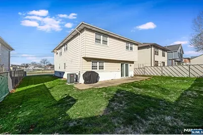 64 Gilbert Avenue, Elmwood Park, NJ 07407 - Photo 22