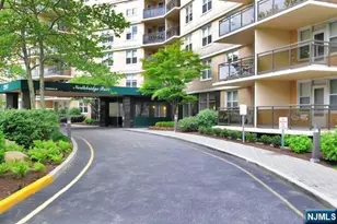 2200 N Central Road 10 C, Fort Lee, NJ 07024 - Photo 2