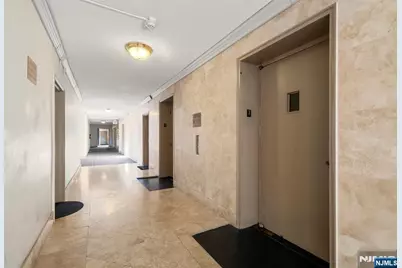 2337 Hudson Terrace C11 #C11, Fort Lee, NJ 07024 - Photo 16