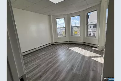 7 Franklin Avenue 6 #6, Harrison, NJ 07029 - Photo 2