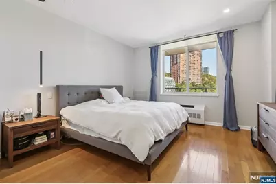 915 Hudson Park, Edgewater, NJ 07020 - Photo 24