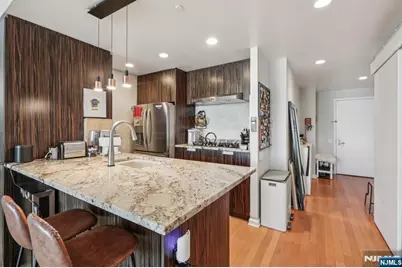 915 Hudson Park, Edgewater, NJ 07020 - Photo 16