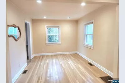 31 Sherman Avenue, Hawthorne, NJ 07506 - Photo 6