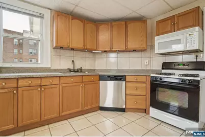 44 Elm Street 2nd Fl #2nd FL, Montclair, NJ 07042 - Photo 12