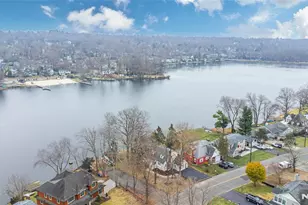 86 Lake W Dr, Wayne, NJ 07470 - Photo 30