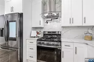 865 Summit Ave 1, Jersey City, NJ 07307 - Photo 8