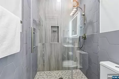 865 Summit Avenue 1 #1, Jersey City, NJ 07307 - Photo 16