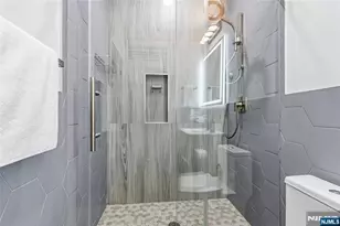 865 Summit Ave 1, Jersey City, NJ 07307 - Photo 16