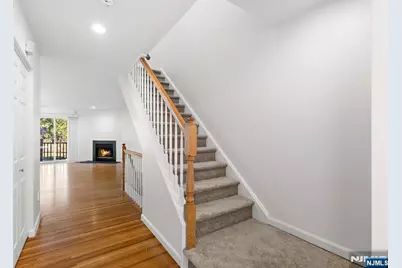 130 Panorama Drive, Edgewater, NJ 07020 - Photo 2