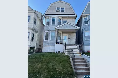 216 Laurel Avenue Apt2 #APT2, Kearny, NJ 07032 - Photo 1