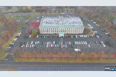 246 Hamburg Turnpike 305F #305F, Wayne, NJ 07470 - Photo 2