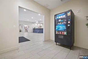 69 Main Street 1502, Fort Lee, NJ 07024 - Photo 18