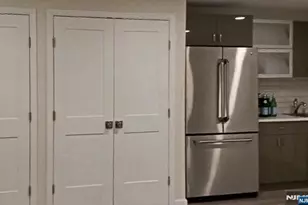 83 Hampshire Rd, Washington Township, NJ 07676 - Photo 6