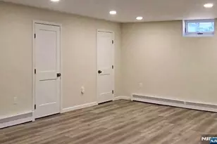 83 Hampshire Rd, Washington Township, NJ 07676 - Photo 8