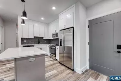 192 Livingston Street 304 #304, Northvale, NJ 07647 - Photo 6