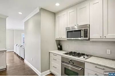 343 The Promenade 343 #343, Edgewater, NJ 07020 - Photo 12