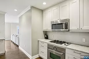 343 The Promenade 343, Edgewater, NJ 07020 - Photo 12