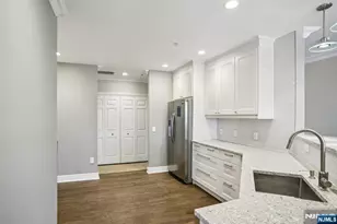 343 The Promenade 343, Edgewater, NJ 07020 - Photo 10