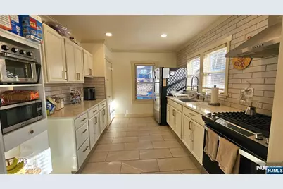 421 Lincoln Avenue, Pompton Lakes, NJ 07442 - Photo 14