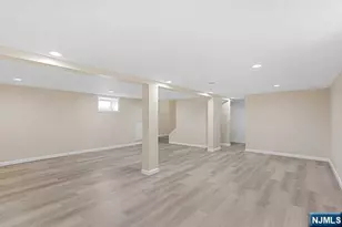 15 Bredder Ct, Elmwood Park, NJ 07407 - Photo 20