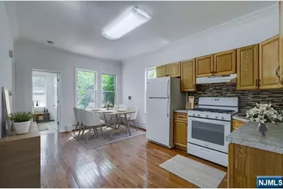 24 Green Court 2 #2, Lodi, NJ 07644 - Photo 2