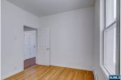 24 Green Court 2 #2, Lodi, NJ 07644 - Photo 6