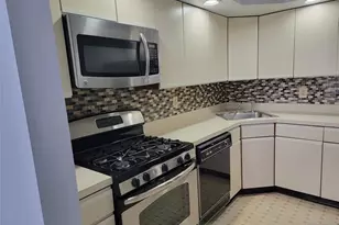 209 Cambridge Dr, Ramsey, NJ 07446 - Photo 2