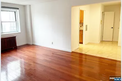 2205 Central Road 3D #3D, Fort Lee, NJ 07024 - Photo 6