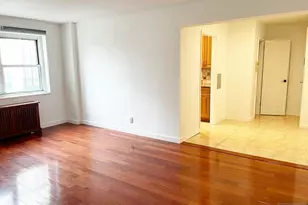 2205 Central Road 3D, Fort Lee, NJ 07024 - Photo 6