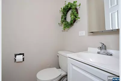 221 Raymond Street, Hillsdale, NJ 07642 - Photo 16