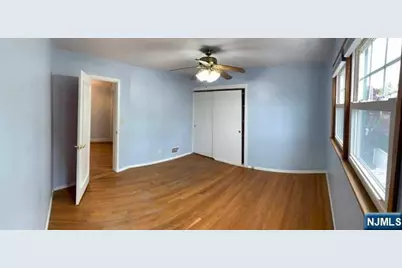 889 Marion Place, Ridgefield, NJ 07657 - Photo 16