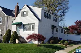 889 Marion Pl, Ridgefield, NJ 07657 - Photo 1