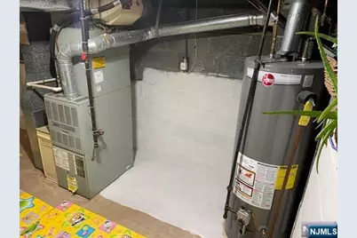 889 Marion Place, Ridgefield, NJ 07657 - Photo 26