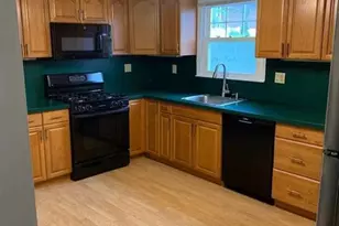 889 Marion Pl, Ridgefield, NJ 07657 - Photo 4