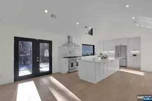 30 Sun Valley Rd, Ramsey, NJ 07446 - Photo 12