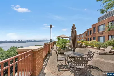 100 Old Palisade Road 710 #710, Fort Lee, NJ 07024 - Photo 22
