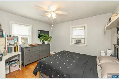 84 Locust Avenue, Wallington, NJ 07057 - Photo 16